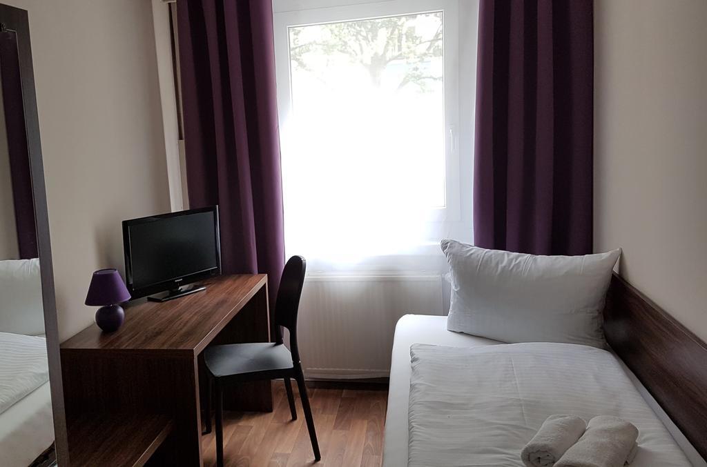 Economy Single Room